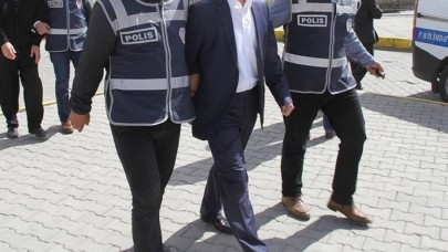 Yunanistan'a kaçmaya hazırlanan 8 FETÖ şüphelisi saklandıkları evde yakalandı