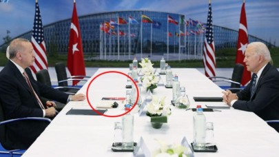 ABD'ye mesaj gibi hamle! Erdoğan-Biden görüşmesinde gözler masadaki kitaba kilitlendi