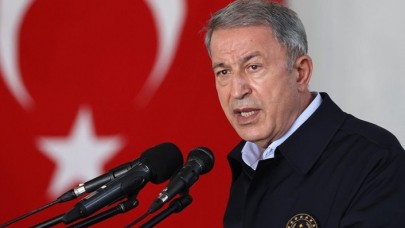 Bakan Akar: Nereye kaçarlarsa kaçsınlar terörü bitireceğiz