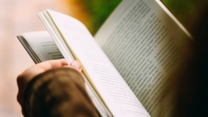 Çocuk kitabında skandal cümleler! 'Yetiştirdiğin meyveyi önce kendin yersin'