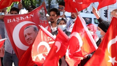 Cumhurbaşkanı Erdoğan Belçika'da sevgi gösterileriyle karşılandı