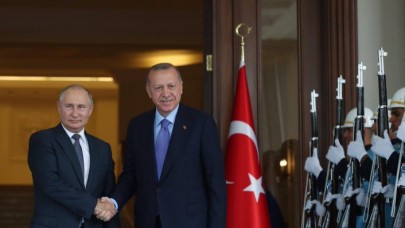 Cumhurbaşkanı Erdoğan,  Putin'le görüştü! Masada 5 konu başlığı vardı