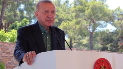 Cumhurbaşkanı Erdoğan,  'Yeni bir döneme giriyoruz' dedi ve ekledi: Pazartesi müjdeyi veririz!