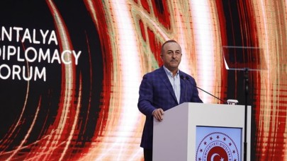 Dışişleri Bakanı Çavuşoğlu,  'Bunu da bozdu' dedi ve Yunanistan'ı açık açık uyardı