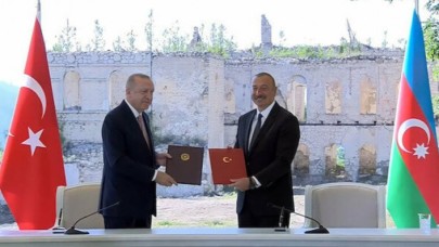 Erdoğan ve Aliyev'den Şuşa mesajı: Şuşa'da dalgalanan bayraklar bizim birliğimizi gösteriyor