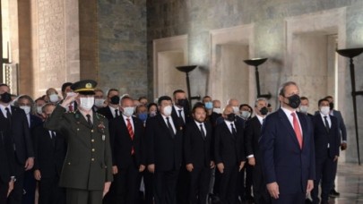 Galatasaray'ın yeni yönetimi Anıtkabir'de: Burak Elmas'tan çarpıcı açıklama