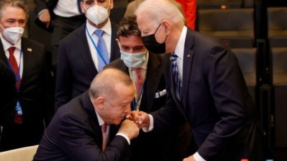 İngiliz gazetesinin yaptığı algı sonrası Cumhurbaşkanı Erdoğan'ın danışmanından açıklama!