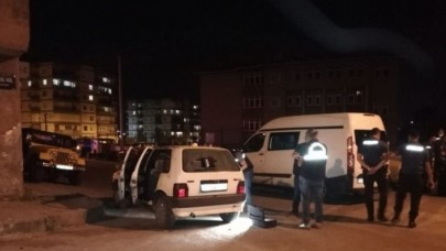 İzmir'de bekçi,  ağabeyi ile kavga eden Şehmus Devrin'i öldürdü
