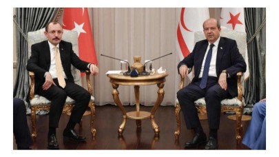 KKTC Cumhurbaşkanı Tatar,  Ticaret Bakanı Muş'u kabul etti
