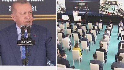 Konuşma yaparken gördüğü manzara karşısında polislere talimat verdi: 'Hemen kaldırın'