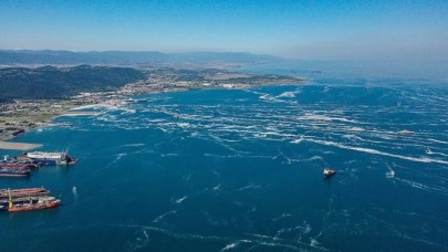 Marmara'da temizlik başladı:İki günde 392 metreküp müsilaj toplandı