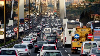 Milyonlarca araç sahibini ilgilendiren düzenleme yasalaştı: Tazminatlarda bekleme yok!