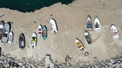 Müsilaj 10 günde 3'e katlandı: Uzaydan bile görünüyor!