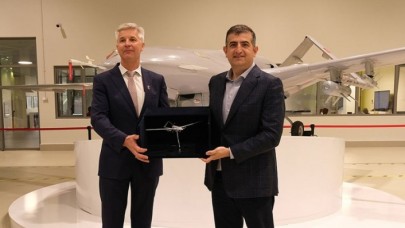 Savunma Bakanı Pabriks'ten 'Baykar Milli S/İHA Tesisleri'ne ziyaret