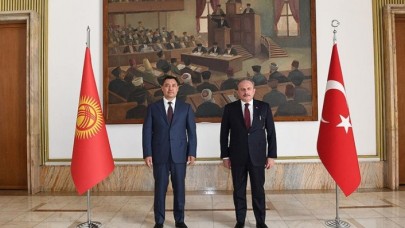 TBMM Başkanı Şentop,  Kırgız  Cumhurbaşkanı Caparov ile bir araya geldi