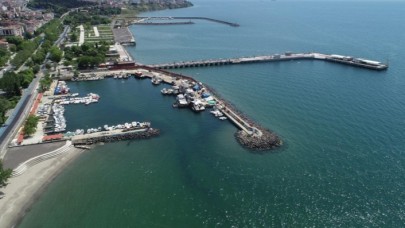 Tekirdağ'da deniz salyası açıklarda ve deniz dibinde etkisini sürdürüyor