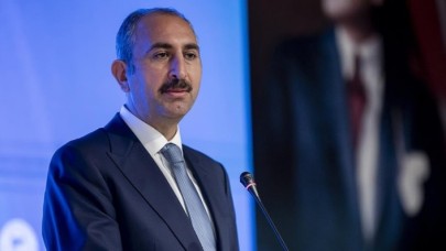 Adalet Bakanı Gül'den önemli açıklama: Yaraları halen tümüyle sarabilmiş değiliz!