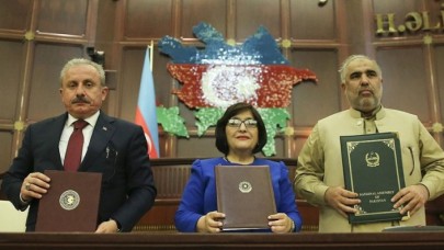 Azerbaycan-Pakistan-Türkiye parlamento başkanları Bakü Beyannamesi'ni kabul etti
