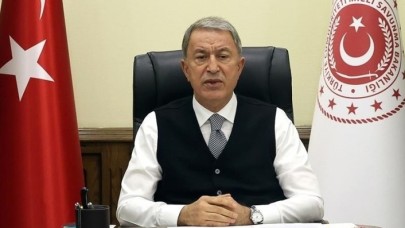 Bakan Hulusi Akar'dan Afganistan'la ilgili kritik görüşme