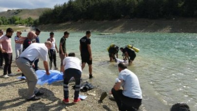 Çok acı olay: 3 çocuğunu boğulmaktan kurtaran Abdullah Hamza öldü!