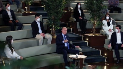 Cumhurbaşkanı Erdoğan,  öğrencilere Kanal İstanbul'u anlattı: Neden gerekli olduğunu açıkladı