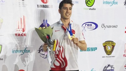 Derin Toparlak'tan Rusya'da tarihi şampiyonluk