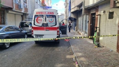 Esenler'de baba vahşeti! Kızı Zeynep'i öldürdü,  kendi bileklerini kesti,  evi yaktı