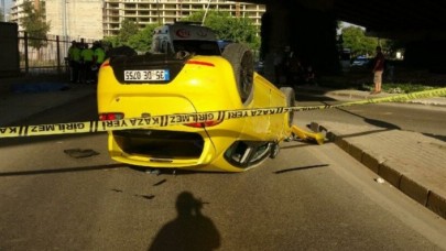 İzmir'de takla atan otomobil çarptı: Ali İhsan Yardır öldü