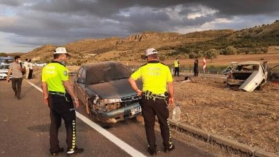 Konya'da korkunç kaza: Musa Keser,  Menekşe Keser,  Abdullah Bircan ve Muhteşem Akalı öldü