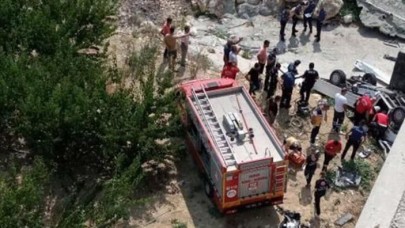 Mersin'de korkunç kaza: Halil Çapar ve Dilek Çapar öldü