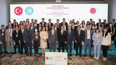 Türk Konseyi'ne üye ülkelere  Sosyal Medya Eğitimi