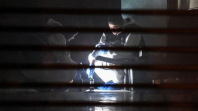 Yasak aşkın sonu kanlı bitti: Genç kadın sevgilisiyle bir olup eşini öldürdü!