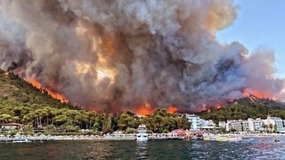 Alevler Turunç'u sardı: Milli Savunma Bakanlığı tahliye için çıkarma gemilerini gönderdi