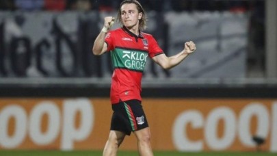 Ali Akman,  Hollanda'da yine gol attı