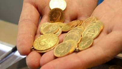 Altın ve dolara yatırım yapanlar dikkat! Uzman isim açıkladı: Biri yükselecek biri çakılacak!