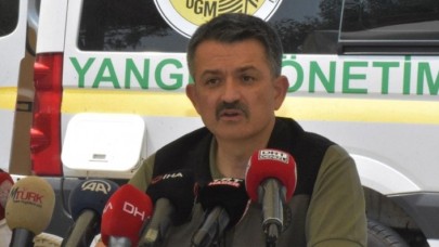 Bakan Pakdemirli'den Yunanistan'a yangın uçağı açıklaması: 45-50 dakikada geri dönebilirler!