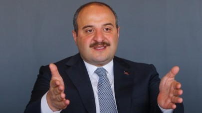 Bakan Varank: Yenilenebilir enerjiyle petrol ve gazdaki dışa bağımlılığımızı avantaja çevirmek istiyoruz