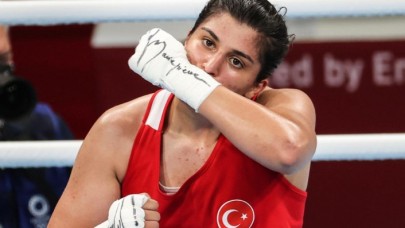 Boks tarihimizde bir ilk: Busenaz Sürmeneli altın madalyanın sahibi oldu!