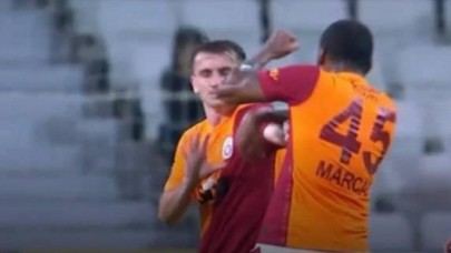 Böylesi görülmedi: Galatasaraylı Marcao,  Giresun'da takım arkadaşı Kerem'e yumruk attı!