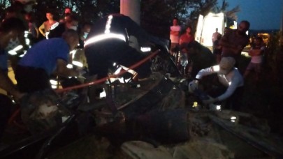 Feci kaza! Otomobil ikiye bölündü: Çetin İlhan öldü