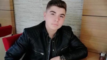 Suriyeliler 2 genci bıçakladı,  Emirhan Yalçın hayatını kaybetti!
