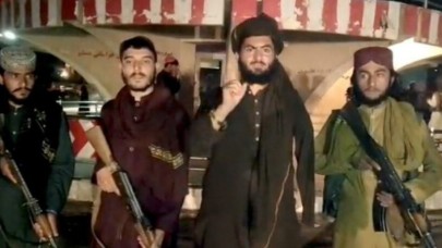 Taliban Kabil'e girdi: Kabil Başkonsolosluğu'ndan Afganistan'daki Türklere 'İvedilikle' çağrı!