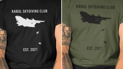 Uçaktan düşerek ölen Afganlarla dalga geçtiler 'Kabil Paraşütle Atlama Kulübü'