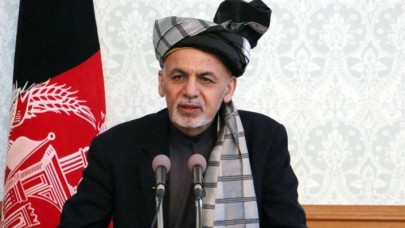 Ülkesinden kaçan Afganistan Cumhurbaşkanı'ndan ilk açıklama: Kendini böyle savundu!