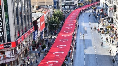 9 Eylül coşkusu: İzmir'in kurtuluşunun 99. yıl kutlamaları işte böyle başladı 