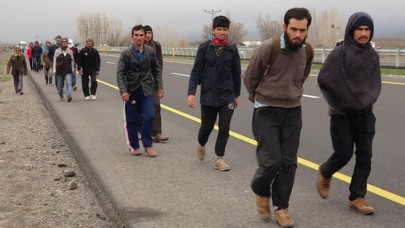 Afganistan sınırları tamamen kapattı,  göç azaldı