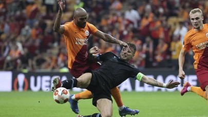 Avrupa Fatihi'nin dönüşü: Galatasaray,  Lazio'ya sahayı dar etti!