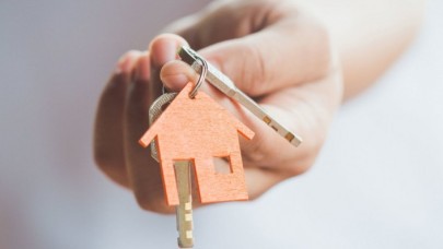 AYM bekara konut hakkı verilmemesini ayrımcılık yasağının ihlali saydı