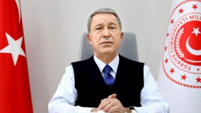 Bakan Akar: Başarılarımızda en büyük pay,  aziz şehitlerimize ve kahraman gazilerimize aittir