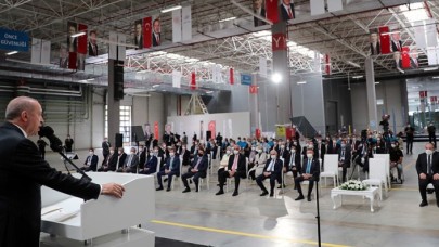 Cumhurbaşkanı Erdoğan'dan flaş açıklamalar: Birileri ısrarla Türkiye'de fabrika yok diyor!